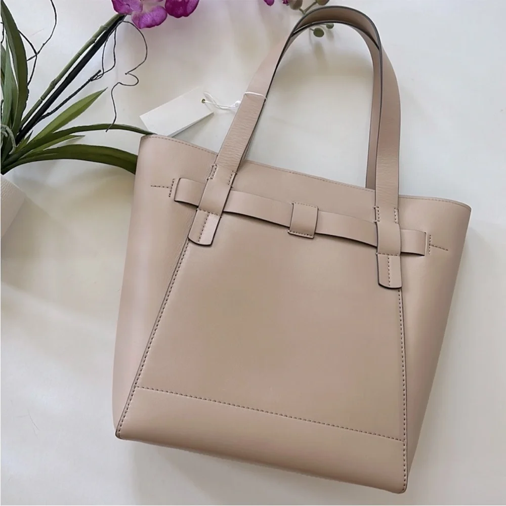 Tory Burch Gemini Leather Tote in Perfect Sand - Picture 8 of 15